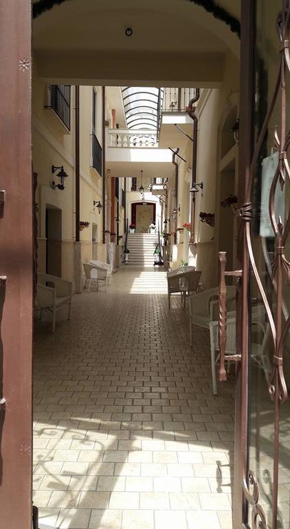 Aparthotel Palazzo Reginella Bovalino Marina Zewnętrze zdjęcie